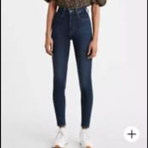 Levi’s 721 high rise skinny 26 x 32